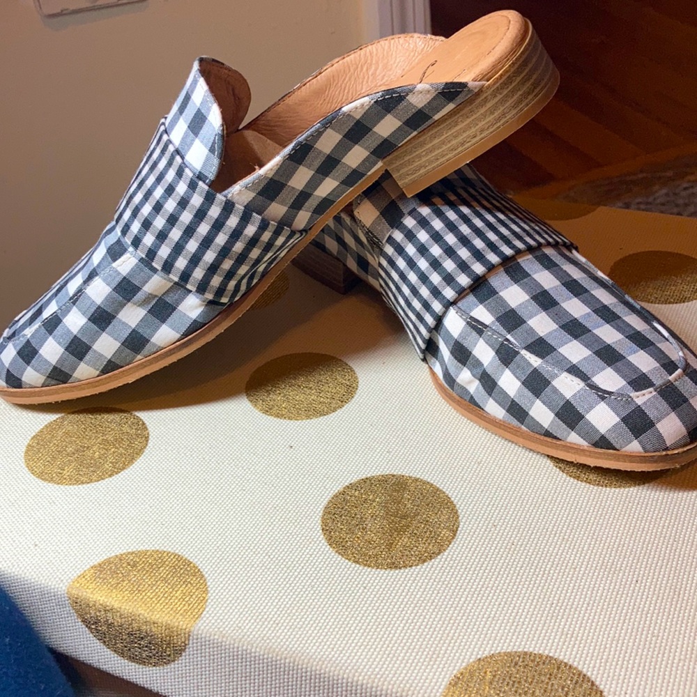 Free People. Black and white gingham print, Size 7